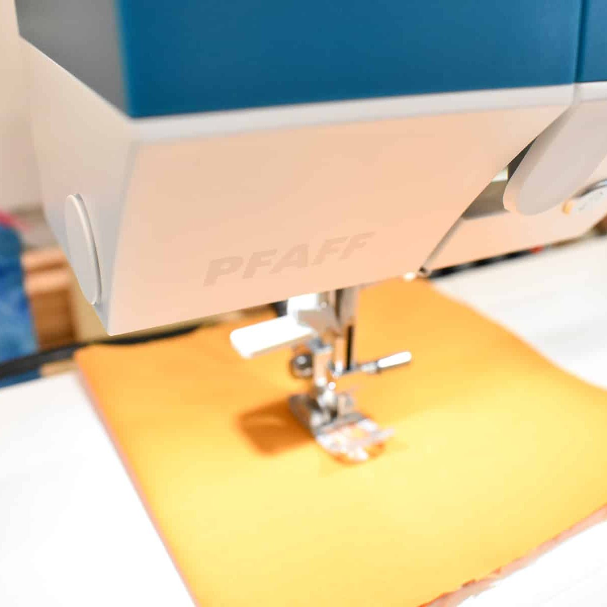 PFAFF The Quilting Bee