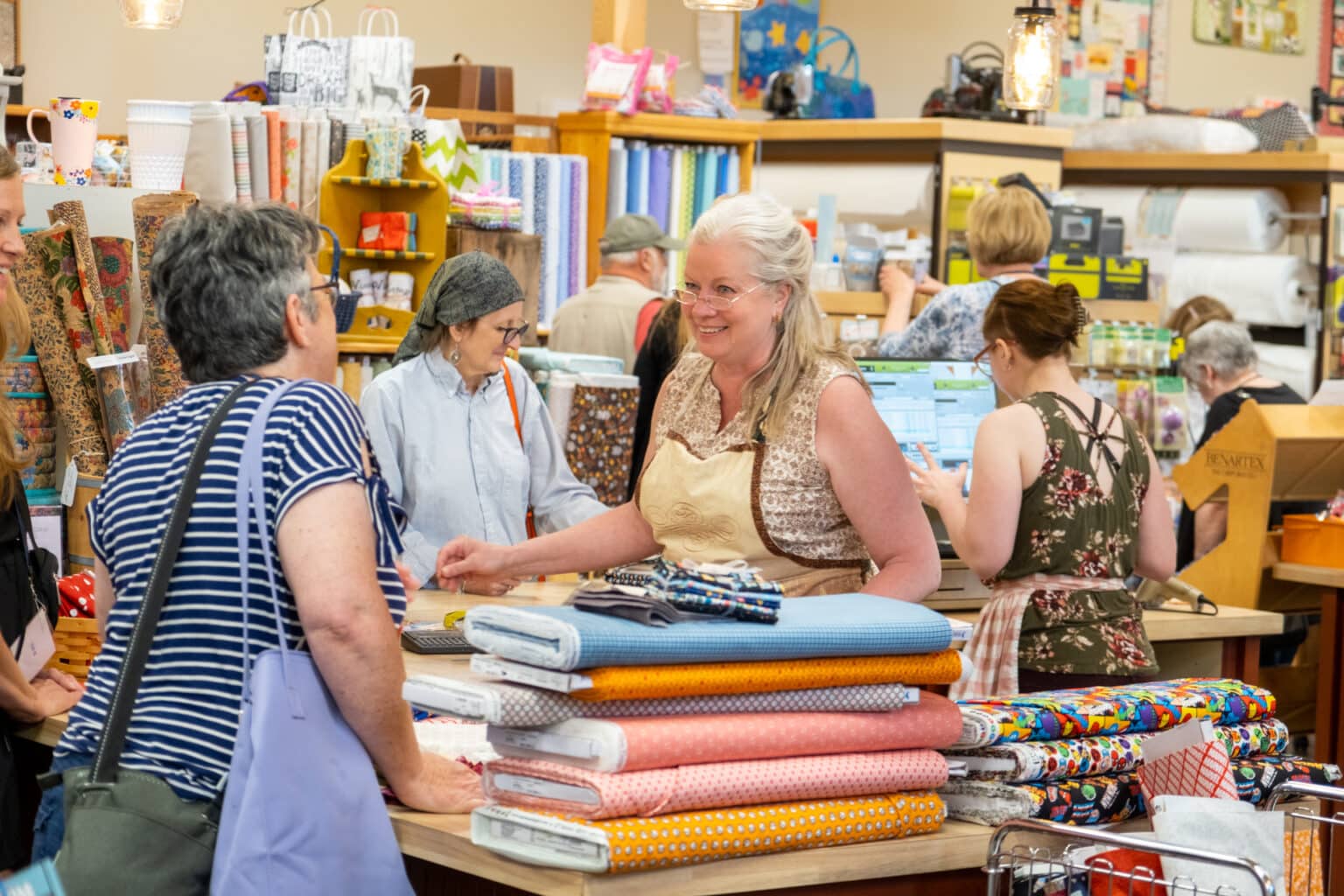 The Quilting Bee Your Locally Owned Spokane Valley Quilt Shop