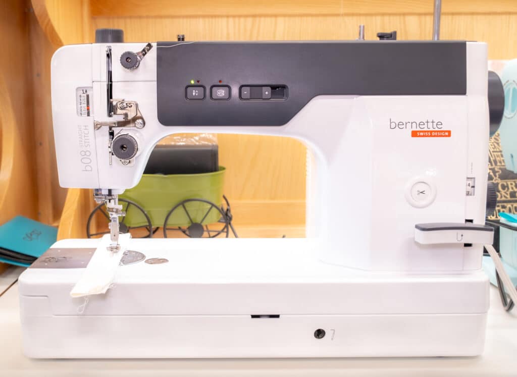 bernette b08 straight stitch machine